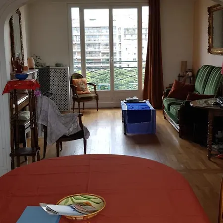 Vue Tour Eiffel Apartment